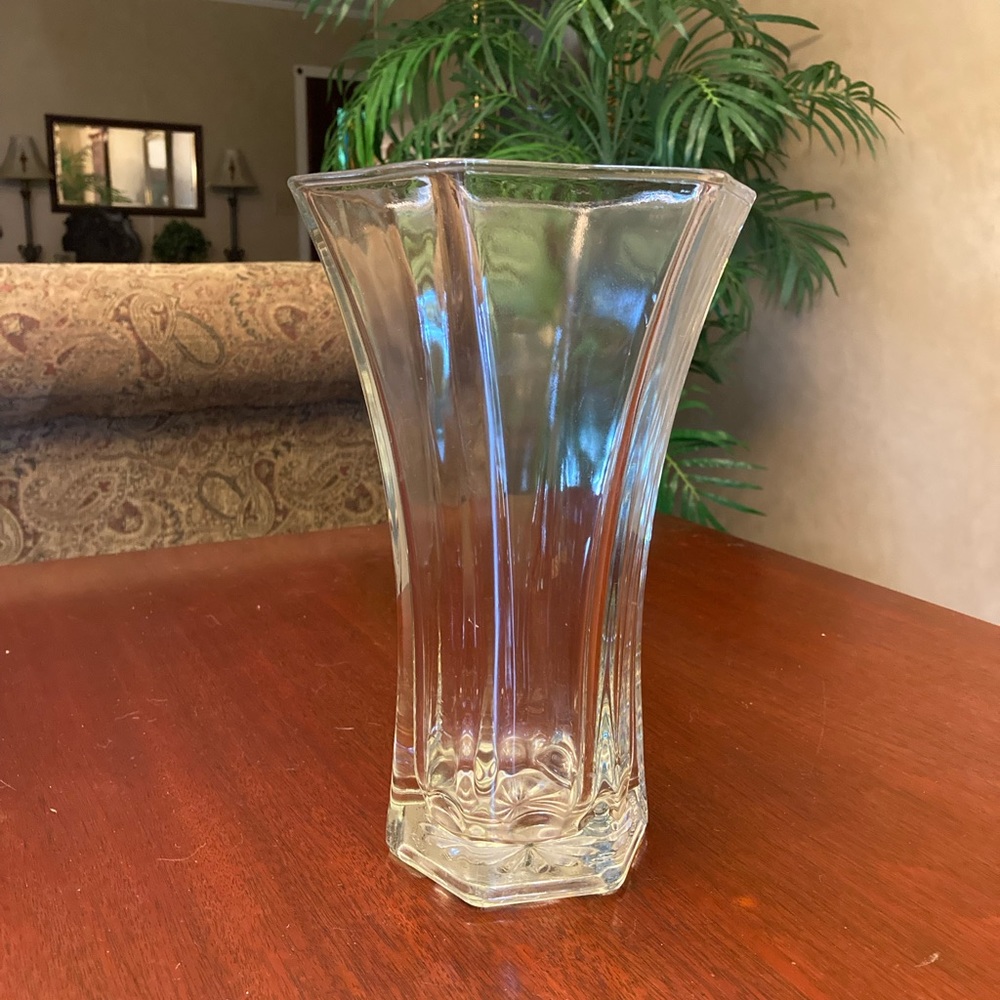 Hoosier Glass Hexagon Vase